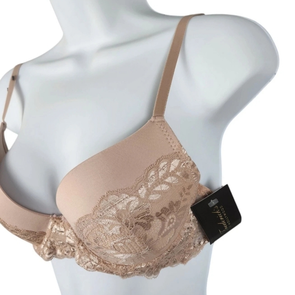 Fredericks of Hollywood Beatrix Lace Push-Up Nude NEW‎